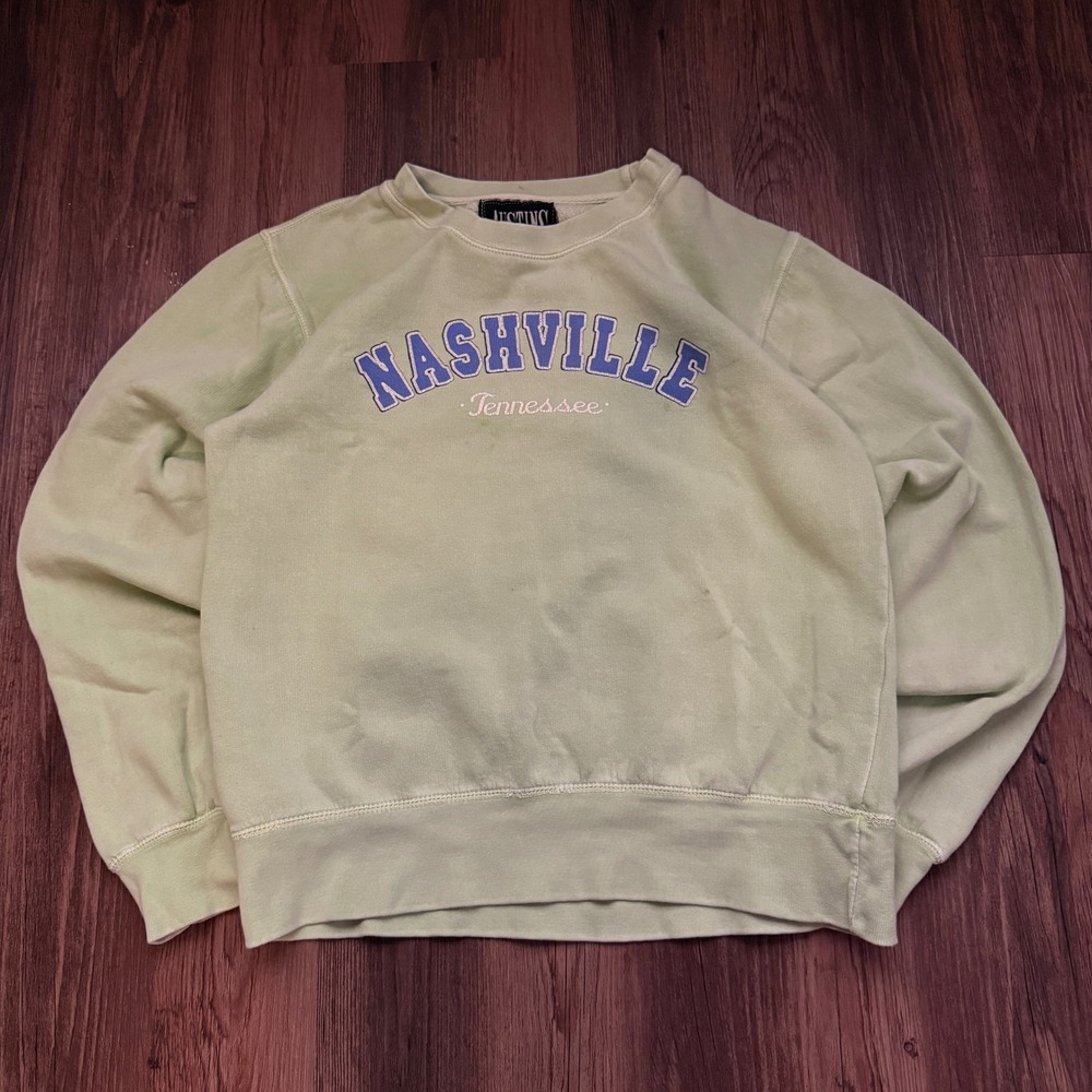 Austins Inc‎ Nashville Tennessee Sweatshirt Green Womens Small Graphic Pullover